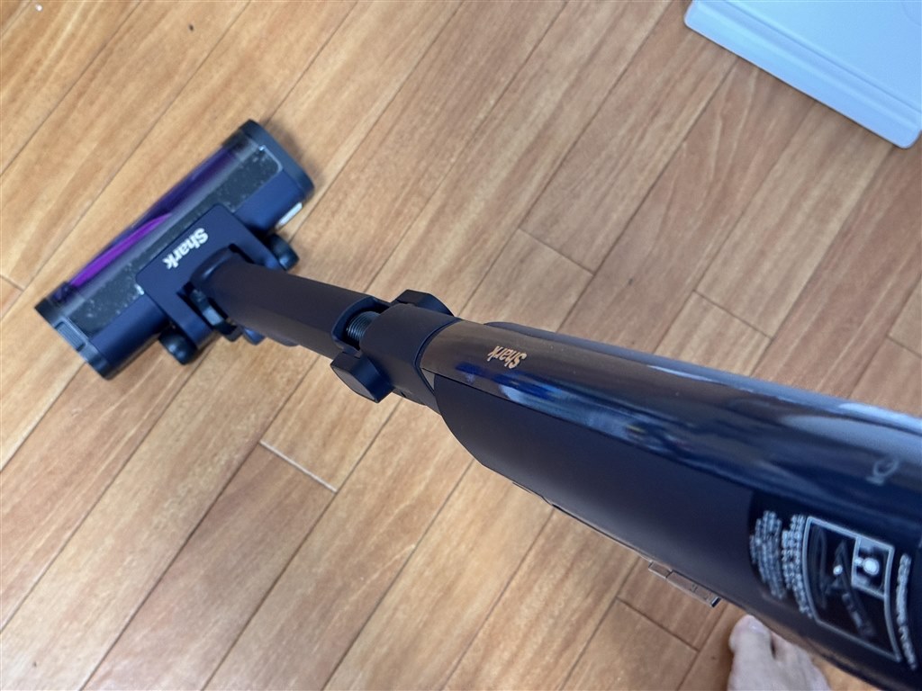 自動ゴミ収集ドックを備えたハイパワースティック』 Shark EVOPOWER