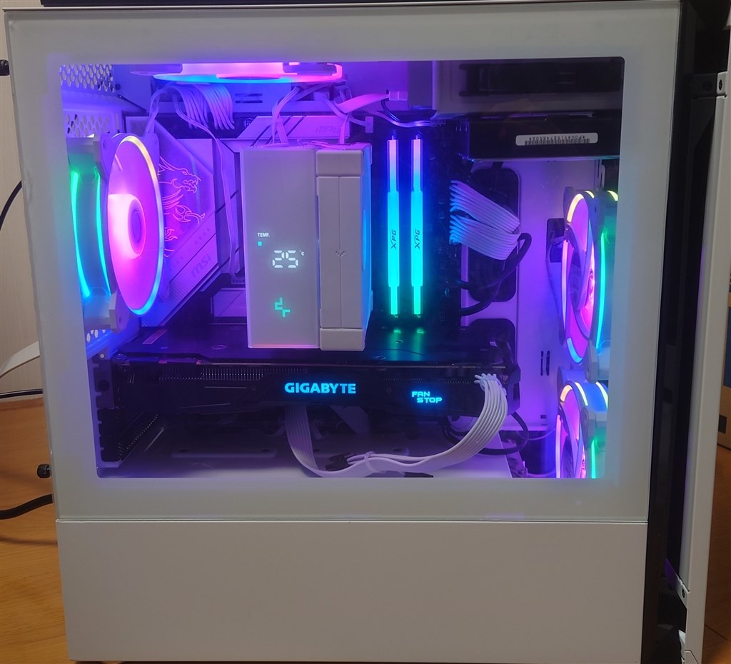 小さくてもHDDを沢山積んだPCを組みたい』 COOLER MASTER Silencio