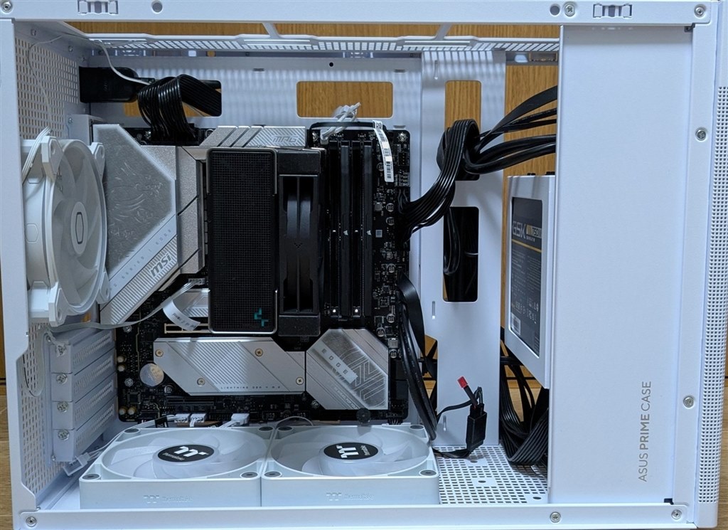 全面メッシュでメンテし易い素敵なケース』 ASUS Prime AP201