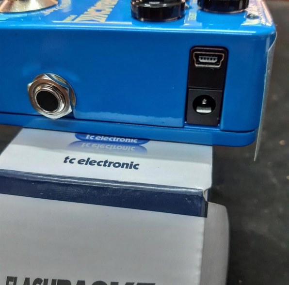 tc electronic FLASHBACK MINI 2 本体のみ TC Electronic | Product | FLASHBACK 2 MINI DELAY