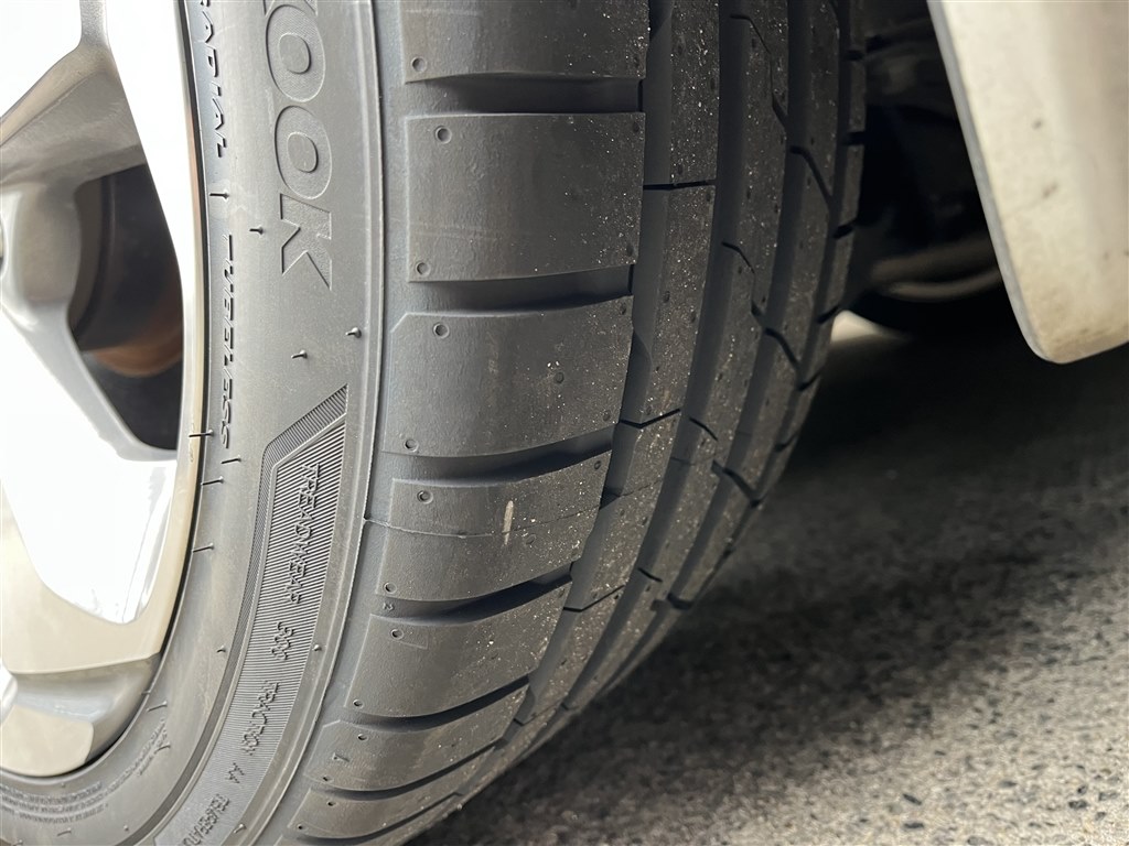 やっぱり新品タイヤは、新車の走り心地で最高です。』 ハンコック 