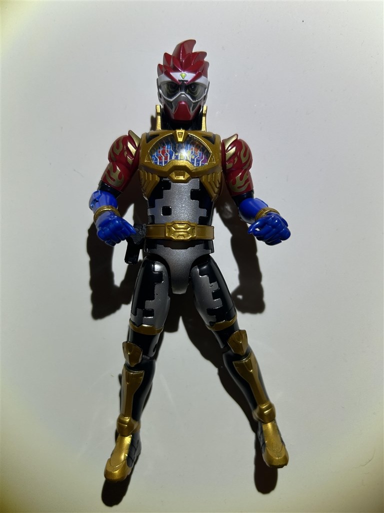 えりごと回転、胸も回転』 バンダイ 仮面ライダーエグゼイド