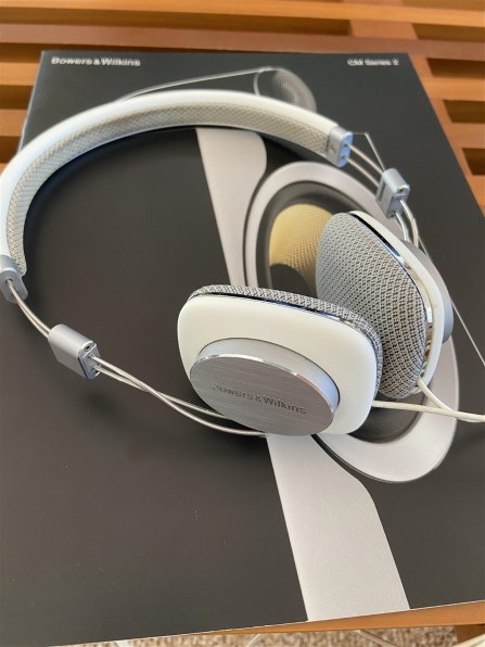 Bowers & Wilkins P3 レッド 有線ヘッドホン 411klDDdTXL._UF350,350_QL80_.jpg