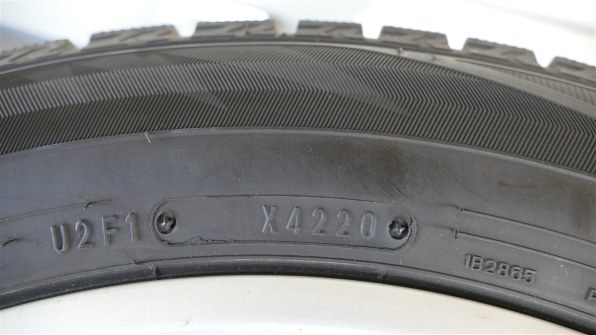 ダンロップ WINTER MAXX 02 215/60R16 95Q 価格比較 - 価格.com