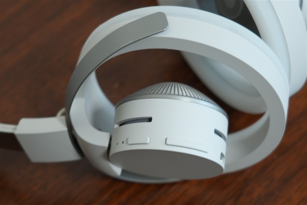 耳をふさがないヘッドホン「nwm ONE」は期待値以上の完成度