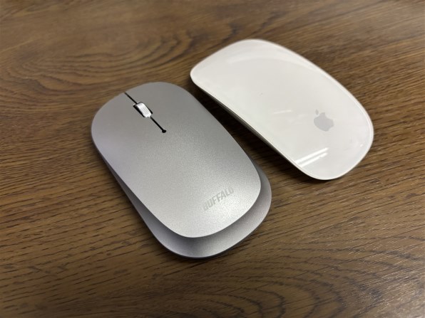 まとめ）BUFFALO 薄型無線マウス ノーマル 銀 BSMBW330NSV〔×3セット