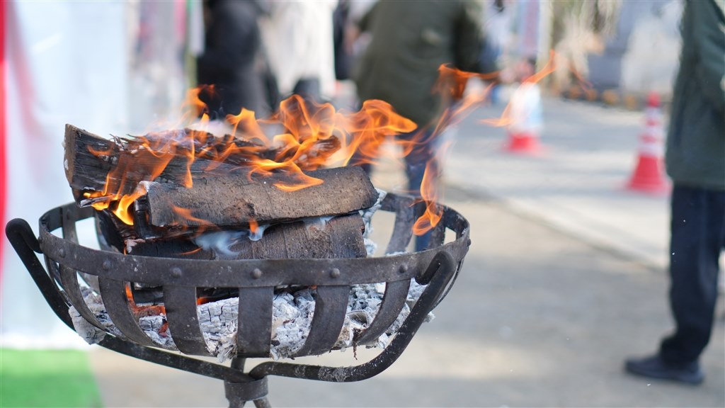 いわゆる撒き餌レンズですが』 SONY E 35mm F1.8 OSS SEL35F18 いわゆる撒き餌レンズですが』 SONY E 35mm F1.8 OSS SEL35F18