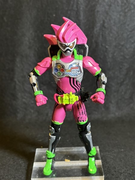 LVUR PB01 仮面ライダーエグゼイド アクションゲーマー Lv.1 BANDAI LVUR01 仮面ライダーエグゼイド アクションゲーマー 価格比較