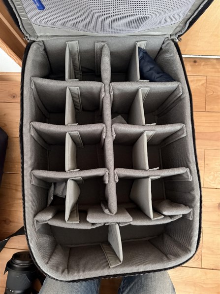 Think Tank Photo エアポート・アクセレレーター 価格比較 - 価格.com