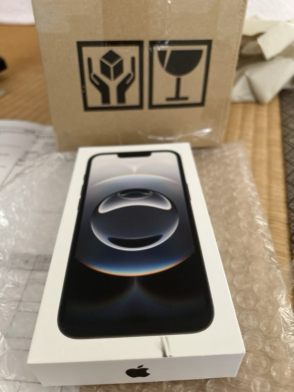 バッテリー持ち良くて気に入った！』 Apple iPhone 16e 128GB