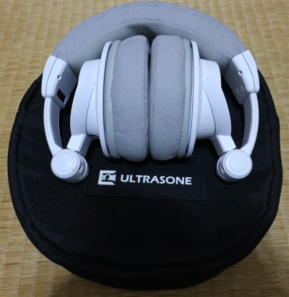 ULTRASONE Signature PURE WHITE ULT-SIG-PURE-WHT 価格比較