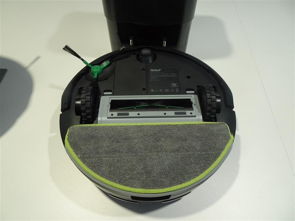 2025年新ルンバのエントリー・自動ゴミ収集機能付きモデル』 iRobot