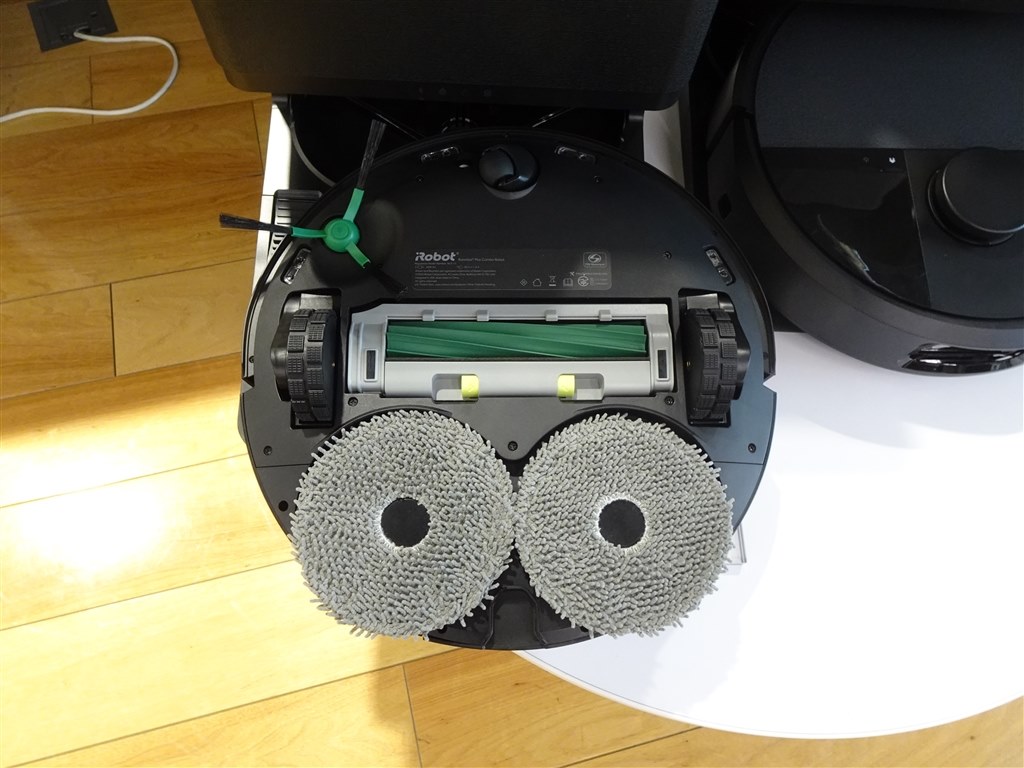 10万円以内で買えるモップの自動洗浄・乾燥まで行える新ルンバ