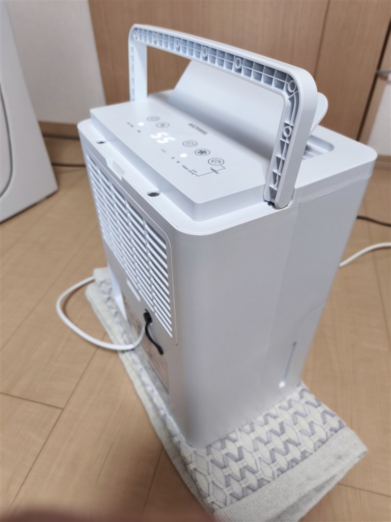 YAMAZEN 除湿機 YDC-J03(W) コンパクトホワイト Amazon | [山善] 除湿機 衣類乾燥 除湿器 コンプレッサー式 小型