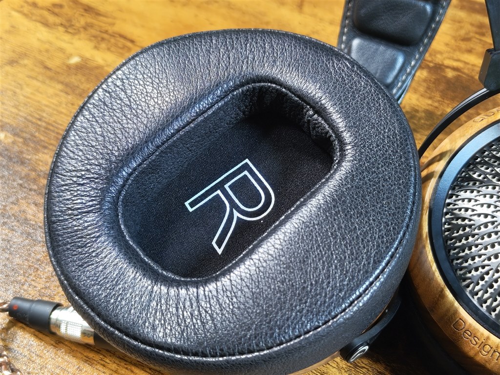 Sendy Audio Peacock Black ヘッドホン ウッドレザー Amazon.com: SENDYAUDIO -Peacock Classic, Elegant & Luxury