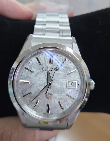 お値下げ中【美品】CITIZEN ザ・シチズンAQ4100-57B シルバー AQ4100-57B ザ・シチズン | 井上時計店