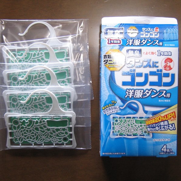 4987115842120  ゴンゴン 洋服ダンス用N 無臭タイプ4個 4987115842120 40個入 ゴンゴン 洋服ダンス用N 無臭タイプ4個