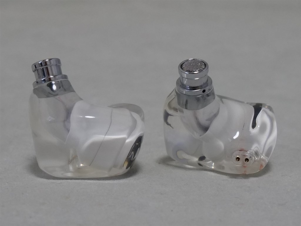 ひと目惚れするかも？！ ユニークで美しい佇まい。』 ACTIVO Q1