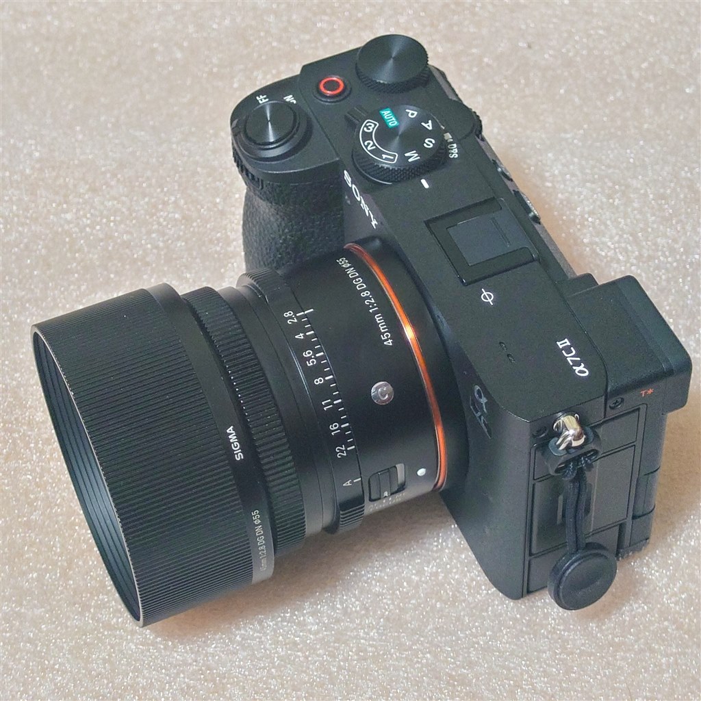 カールツァイスのカメラバンド　限定 hqdefault.jpg