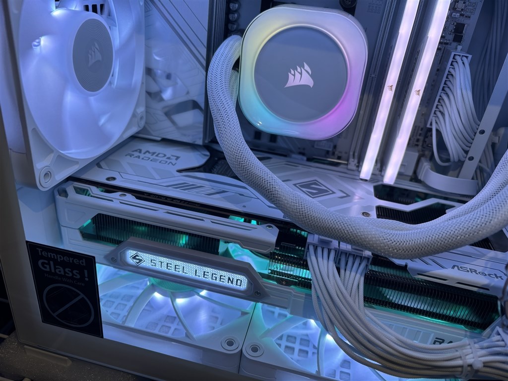 ASRockマザー以外にも合う白グラボ』 ASRock Radeon RX 9070 XT Steel 