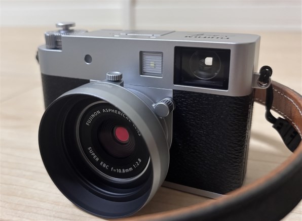 プラ感”の声は気にしすぎ』 富士フイルム FUJIFILM X-HF1