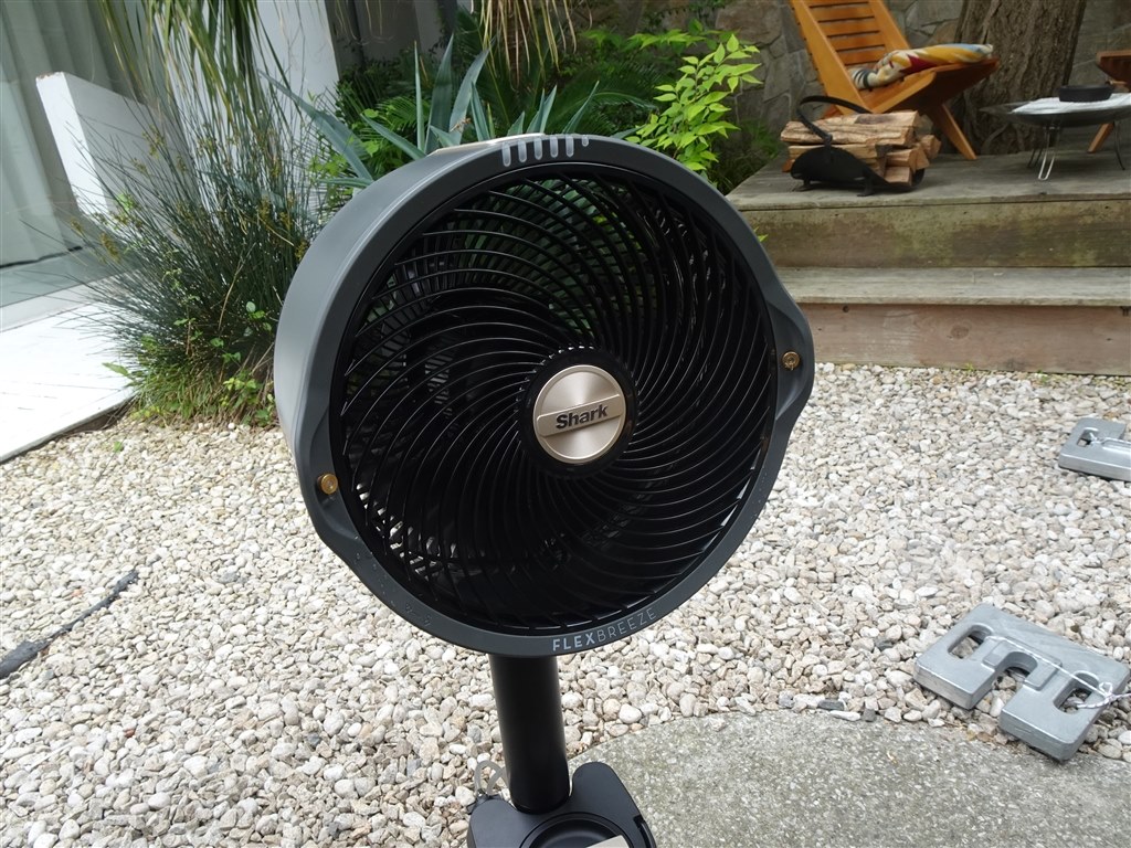 水栓がなくても利用可能！Sharkのタンク式ミスト機能付きファン