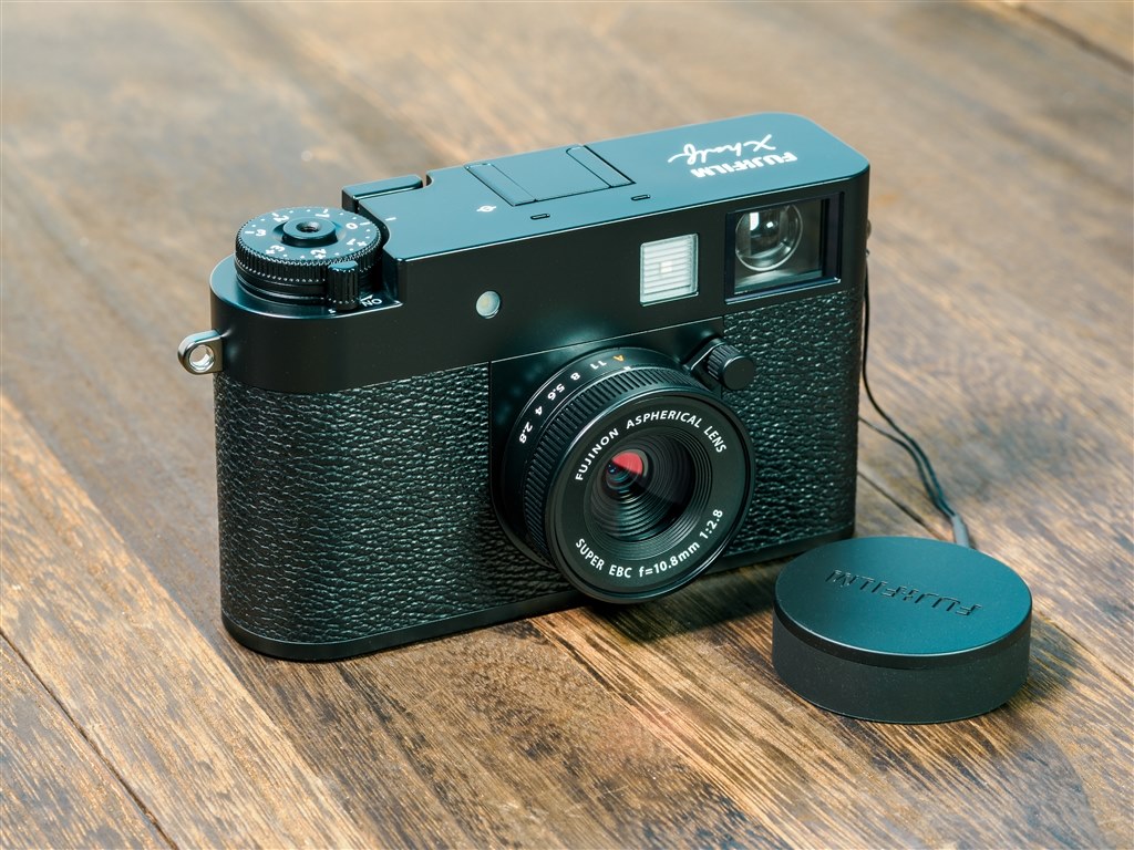 FUJIFILM A賞かけるんです！ 好みのフィルムを選びMFパンフォーカスで気軽にスナップ、が正解