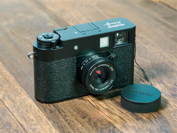 56mm F1.4 DC DN | Contemporary / マイクロフォーサーズ