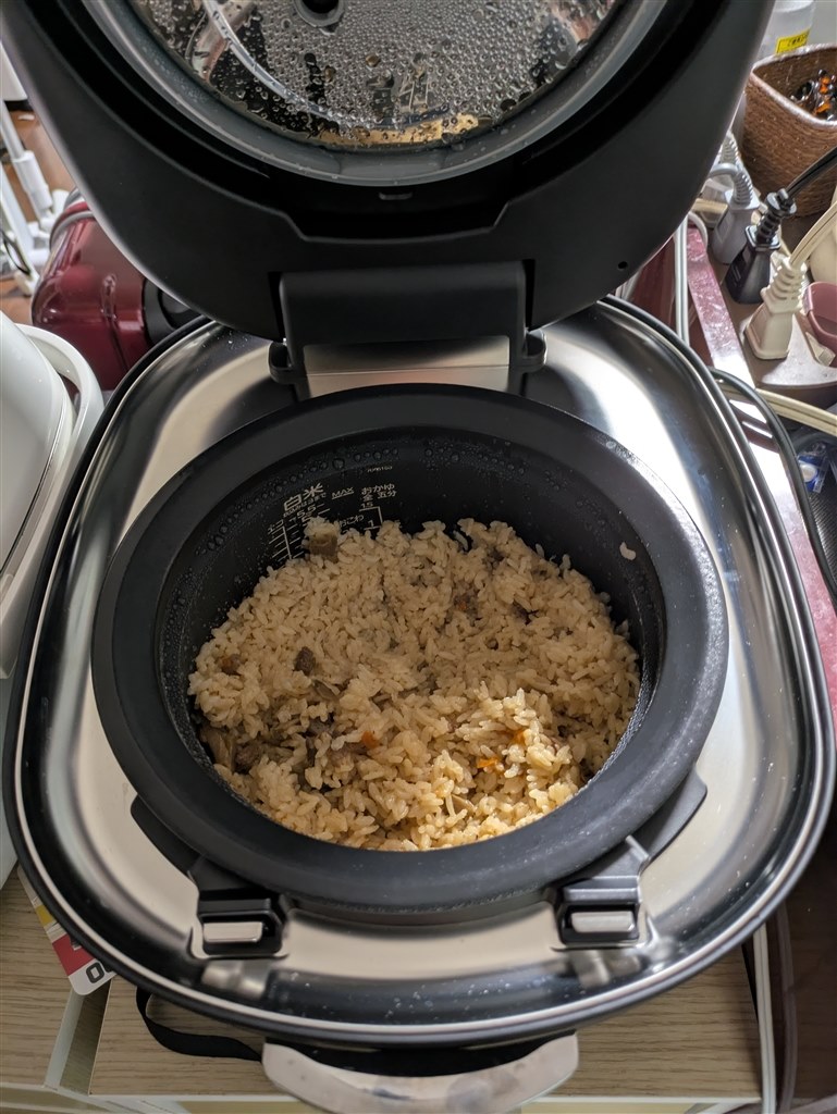 炊飯器でお米の味が変わる』 タイガー魔法瓶 土鍋ご泡火炊き JRX-S100