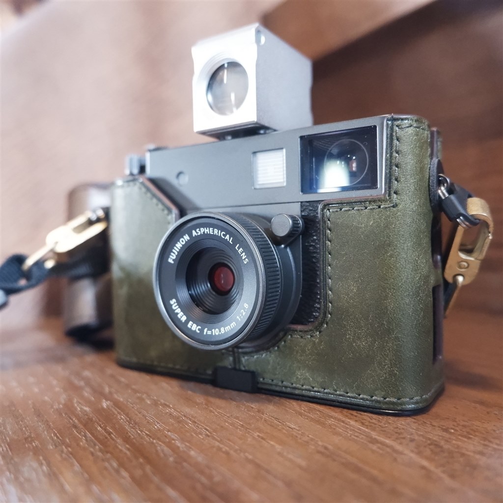 FUJIFILM FX-HF1 コンパクトデジタルカメラ チャコールシルバー 3年保険付]Fujifilm 『X half』FUJIFILM X-HF1 ブラック