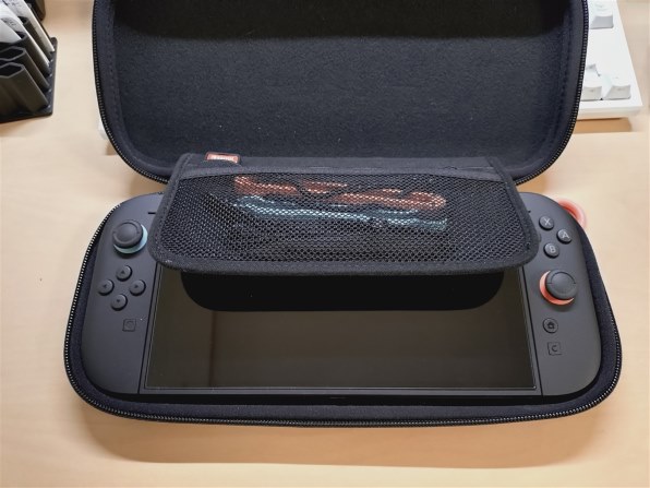 Nintendo Switch - Nintendo Switch 2 キャリングケース　ブラック　 保護シート付き Amazon.co.jp: 【任天堂純正品】Nintendo Switchキャリング