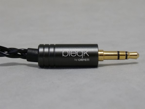 最終価格ORIVETI オリベッティ bleqk Dynabird 有線イヤホン 6970571030321-04.jpg