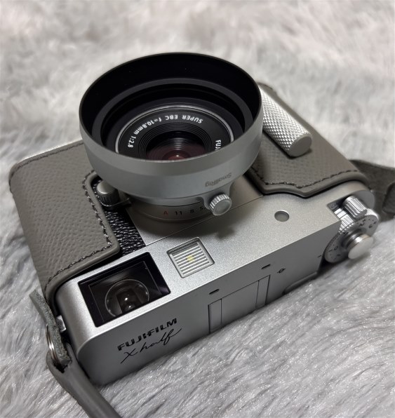 富士フイルム FUJIFILM X-HF1 [チャコールシルバー] 価格比較
