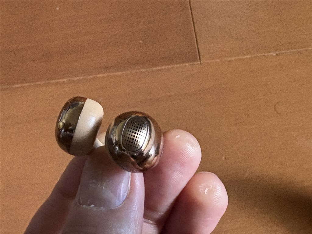 アクセサリー感覚で装着できる意欲的なイヤークリップ型イヤホン