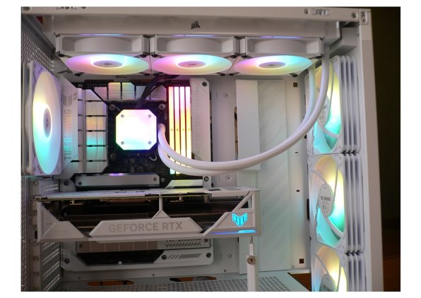 PC用ファン・クーラー iCUE H150i ELITE LCD XT WHITE CW-9060077 iCUE H150i ELITE LCD XT Display Liquid CPU Cooler, White