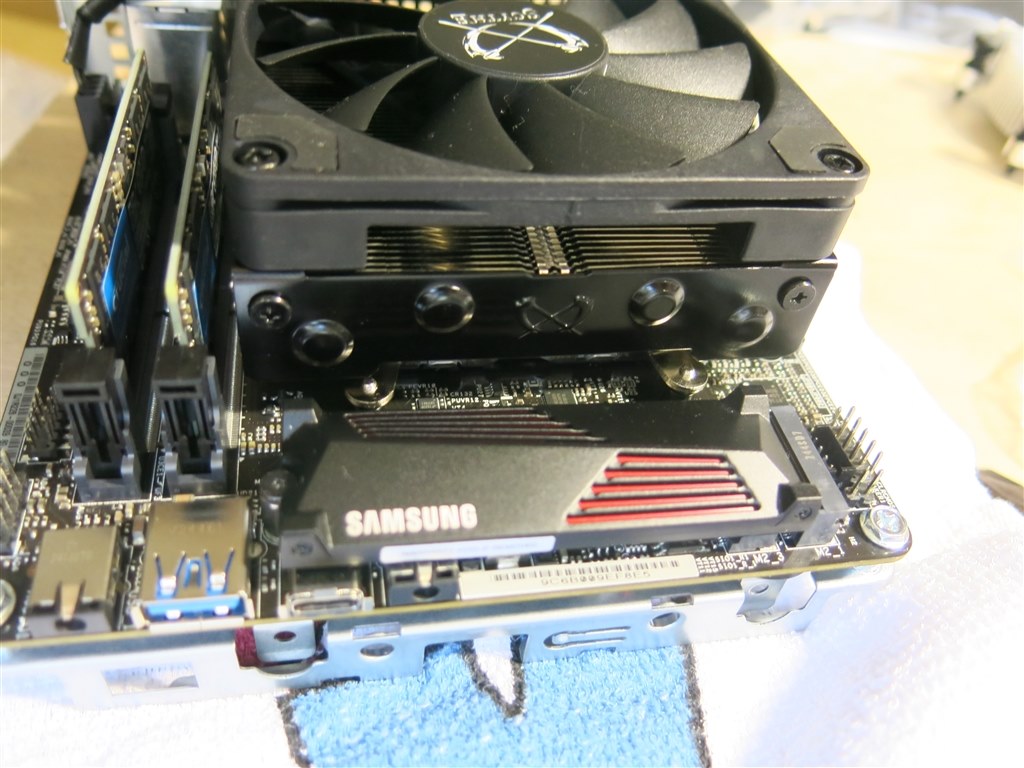AMD Ryzen 5 8500G CPU本体 リテールクーラー 化粧箱 こんなものでしょうか』 AMD Ryzen 5 3600 BOX のクチコミ掲示板