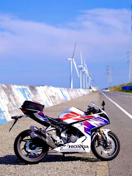 （値下げ）ホンダCBR250RR Honda CBR250RR ビミョーな立場になったダブルアール けれど4