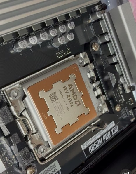 AMD Ryzen 7 9700X BOX 価格比較 - 価格.com