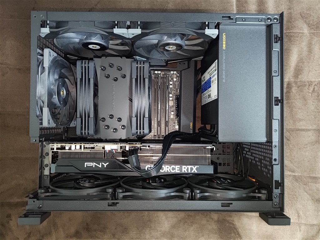 INNO3D GeForce RTX 3070 トリプルファン+サイドファン コンパクト