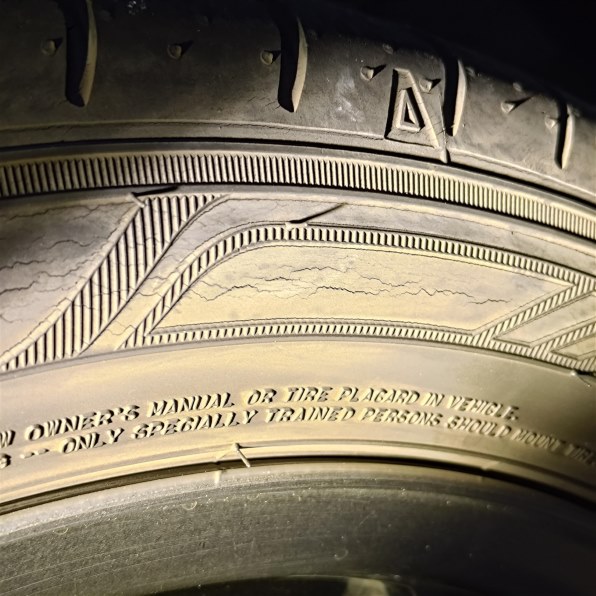 グッドイヤー [1本] EfficientGrip RVF02 165/55R15 75V 価格比較