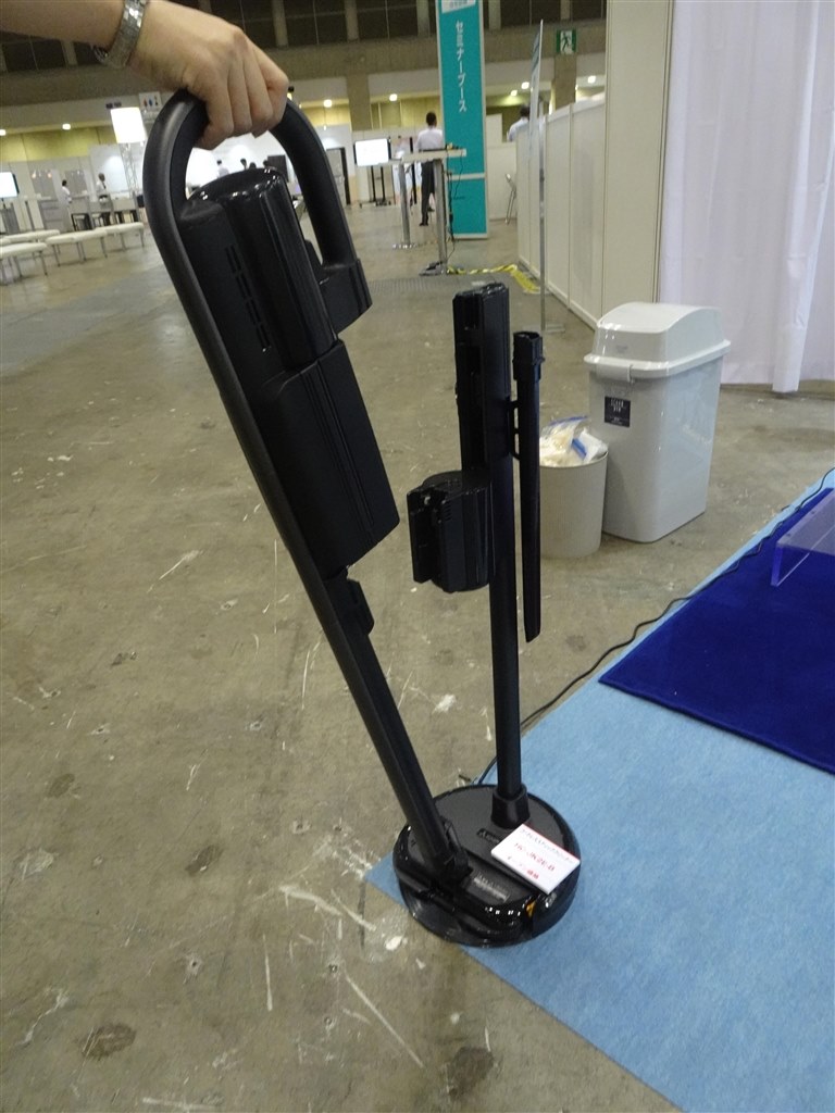 ユニーク機構の「ZUBAQ」2年ぶりの新モデルに紙パック式が登場