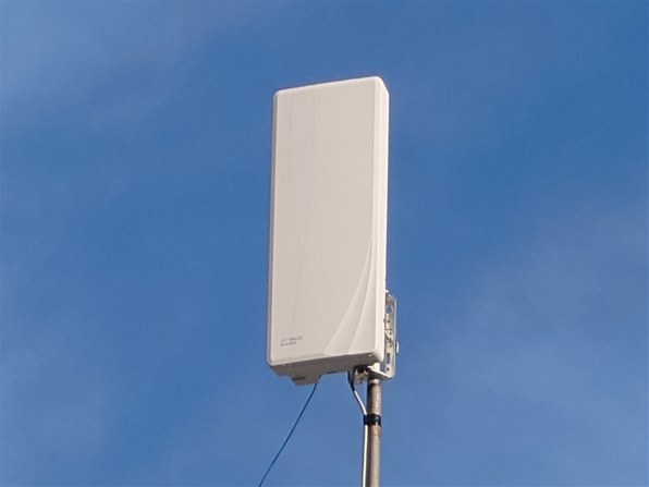 マスプロ地上デジタルアンテナ　U2SWL26B 地上デジタル放送対応UHF平面アンテナ U2SWL26B ウォームホワイト （ブースター内蔵型）