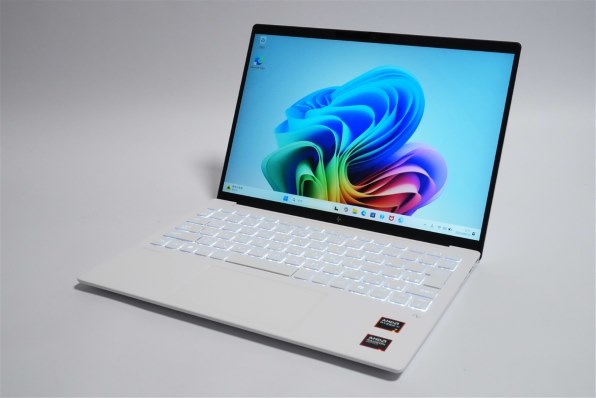 HP OmniBook 7 Aero 13 Ryzen AI 7・32GBメモリ・1TB SSD搭載