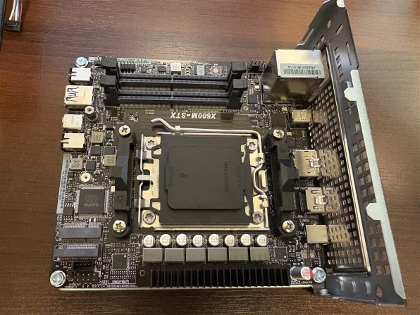 ASRock DeskMini X600/USB4/B/BB/BOX/JP 価格比較 - 価格.com