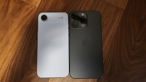 Apple iPhone Air 1TB SIMフリー [スカイブルー] 価格比較 - 価格.com