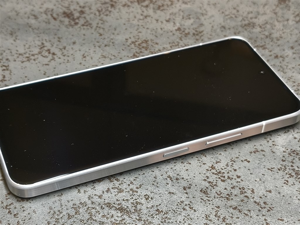 祝！完全復活！日本人のための完成度高いスマホ』 FCNT arrows