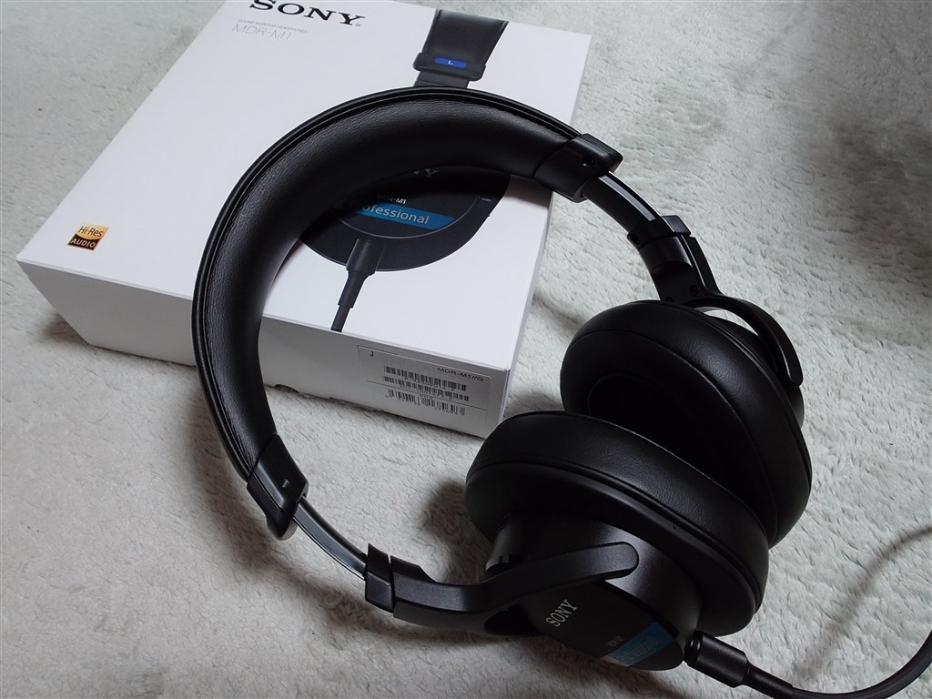 美品 SONY MDR-1AM2 ヘッドホン 付属品完備 完動品 生産完了品 1,100円値下げ！超高域100kHzまでの広帯域再生を実現し、人気