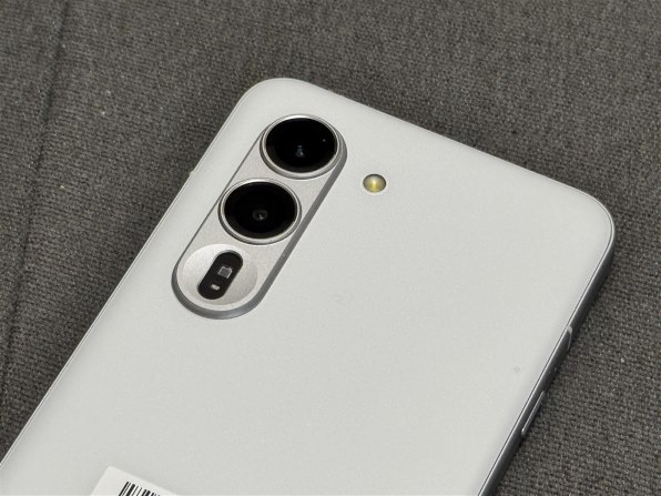 新品未開封 arrows Alpha M08 ホワイト アローズ simフリー FCNT