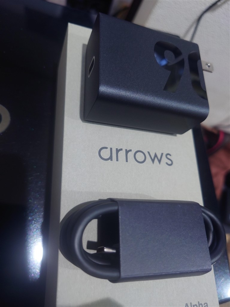 無難にまとまっている機種、ある意味全部載せ的な』 FCNT arrows Alpha