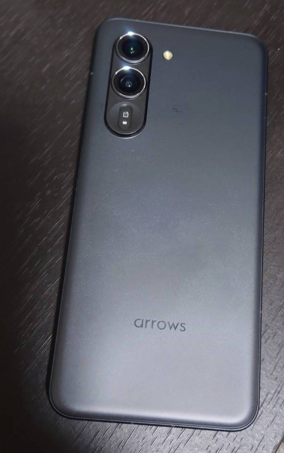 FCNT Arrows Alpha SIMフリー M08 ブラック ほぼ新品 ダイレクト給電を目的に購入』 FCNT arrows Alpha M08 SIMフリー